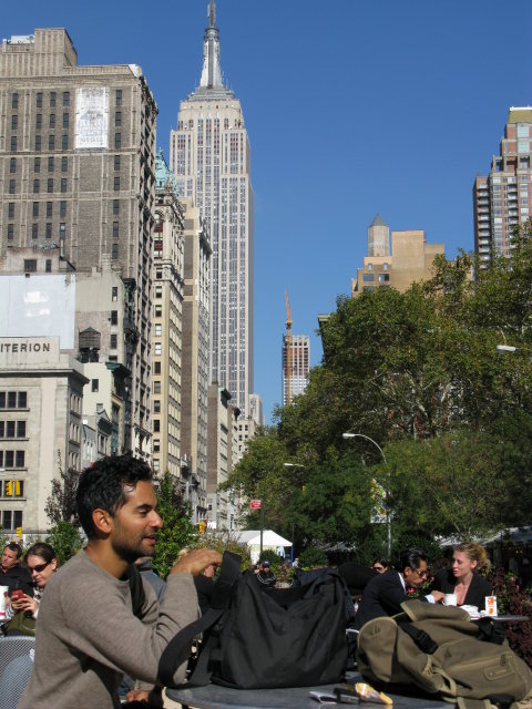 Pohled z Madison square parku na Empire State Building