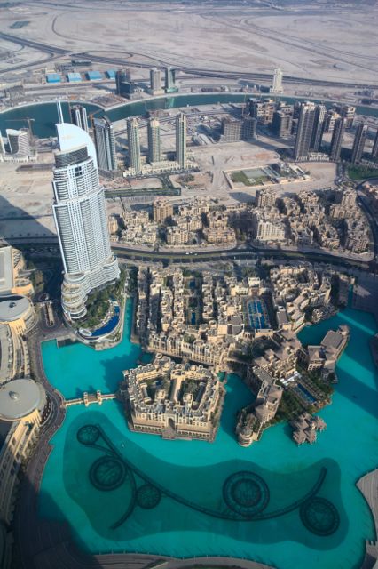 Dubajská fontána z výhledu The Top na Burj Khalifa