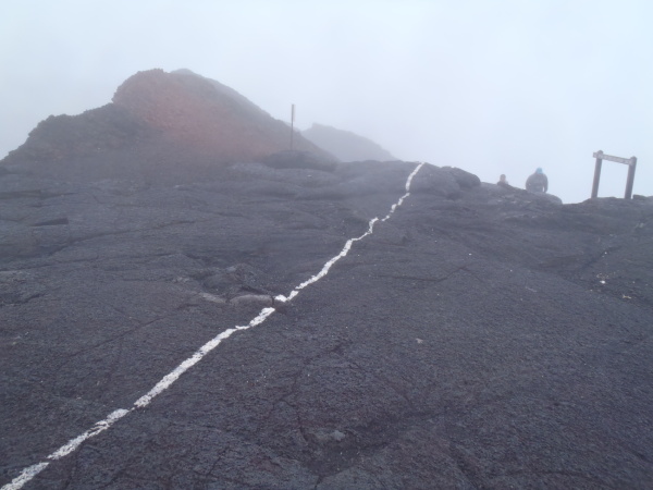 Na vrcholu vulkánu Piton de la Fournaise