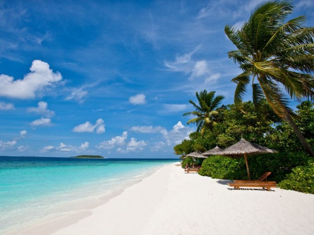 Maledivy - pláž
