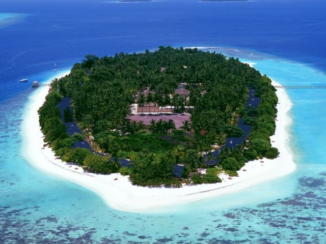 Maledivy - resort