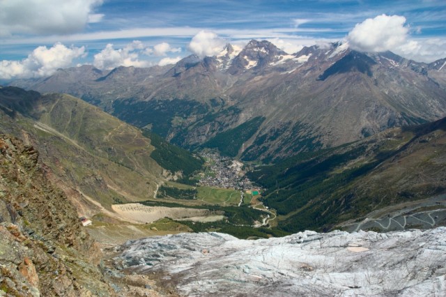 Längflugh, výhled na Saas-Fee - Švýcarské Alpy