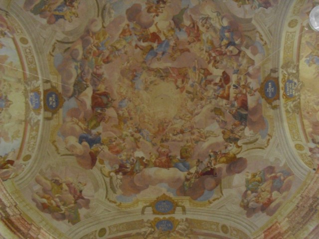 Malby na stropě křtinského kostela