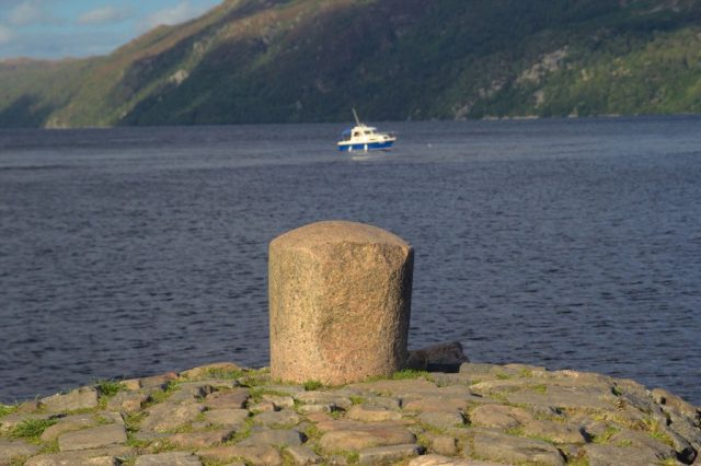 Jachty na jezeře Loch Ness mohou sloužit jako ideální potrava pro příšeru.