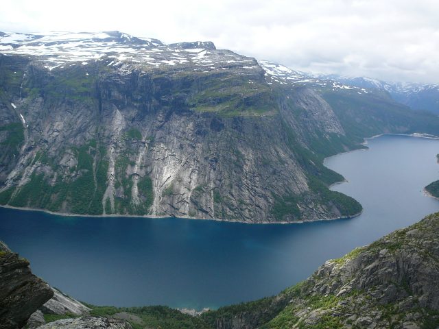 Krásný výhled na jezero