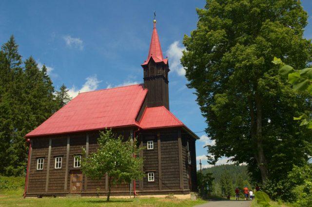 Kostel Panny Marie, pomocnice křesťanů na Gruni, Moravskoslezské Beskydy