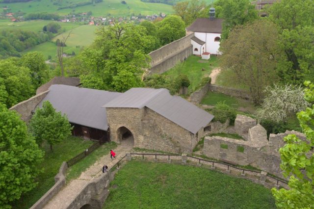 Hrad Hukvaldy z nejvyššího bodu