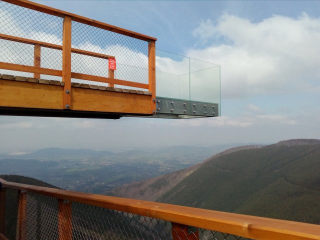 Prosklený Skywalk 